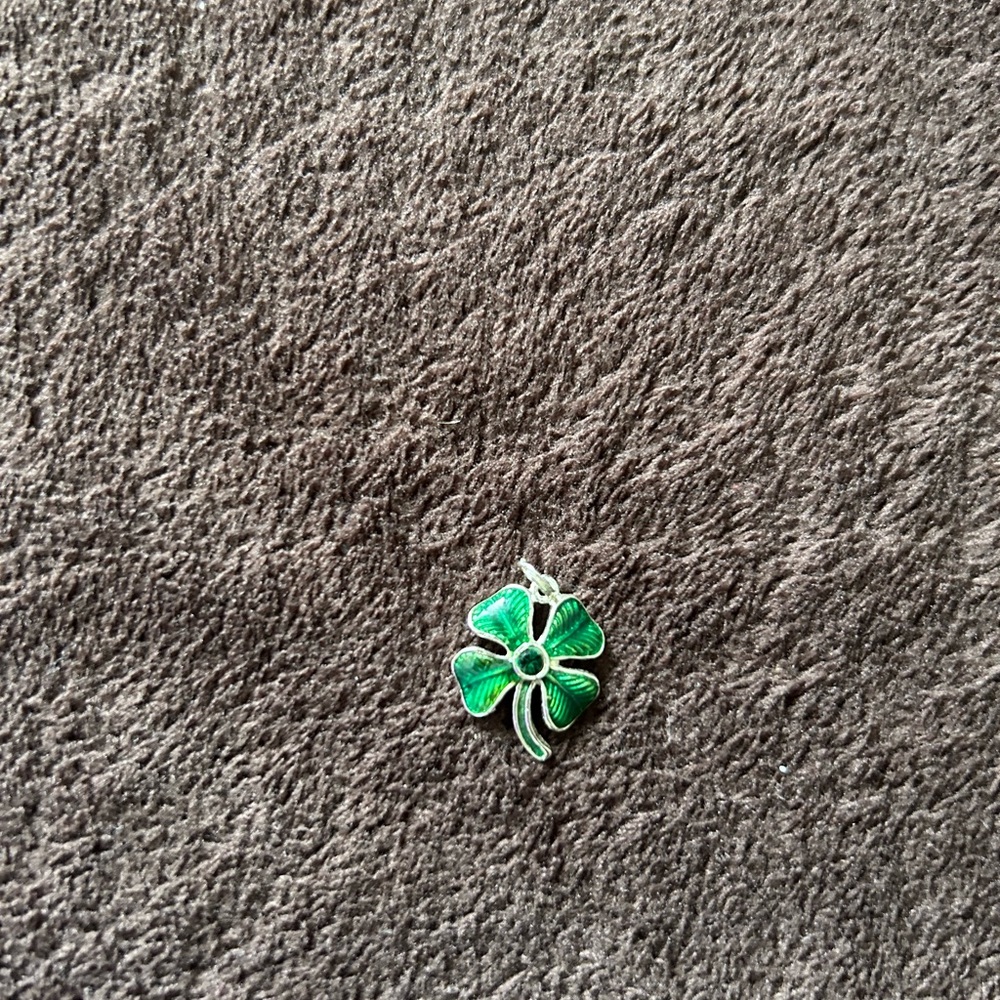 Sterling Silver Four Leaf Clover Pendant